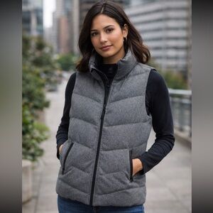 GAP‎ Gray Wool Primaloft Quilted Vest with Stand-Up Collar Warm